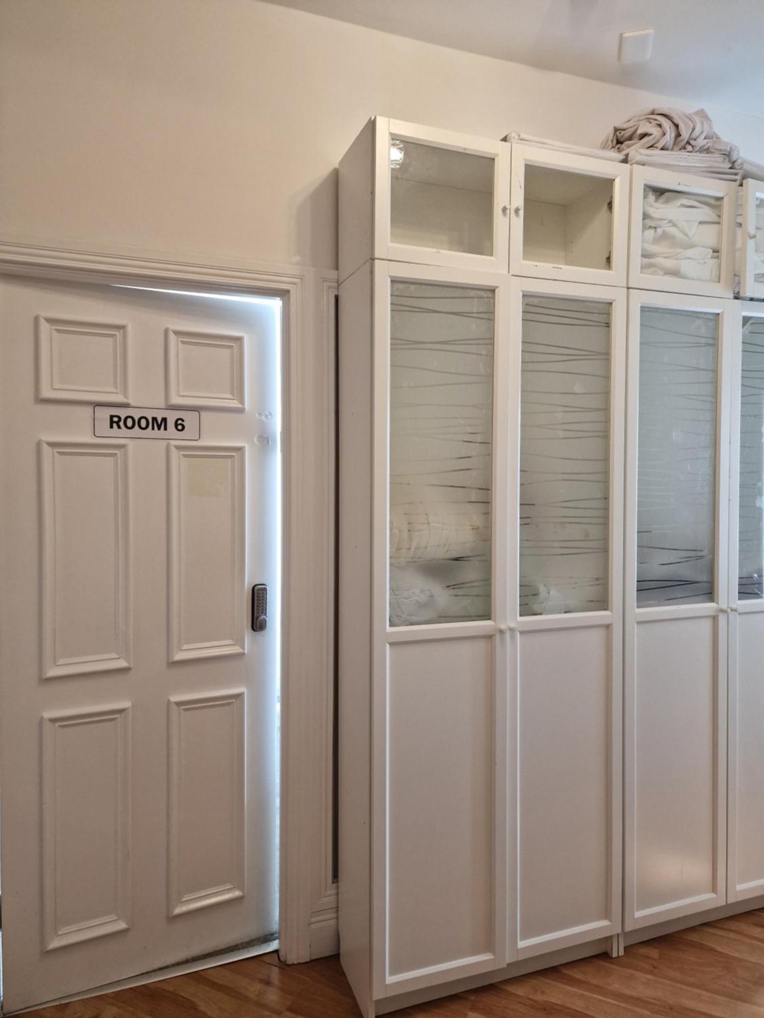 Hostel Aunty Katie'S House, Ni Tourist Board Certified & Located On The Main Oldpark Road To Belfast, With Free Continental Breakfast & Free Ultra Fast Sky Internet, Free Sky Sports & Free Sky Cinema, Self-Check In After 10Pm Gmt Zewnętrze zdjęcie
