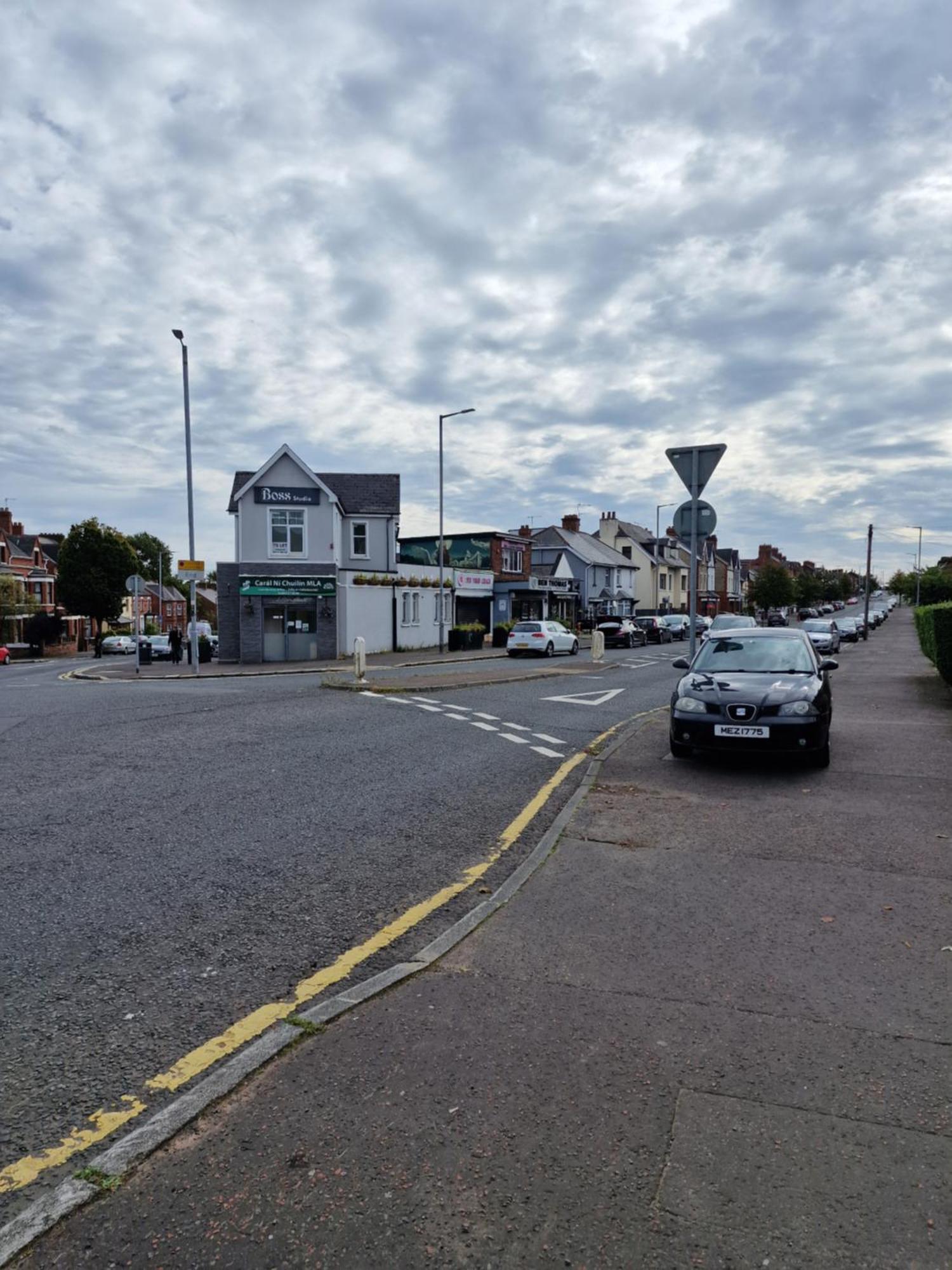 Hostel Aunty Katie'S House, Ni Tourist Board Certified & Located On The Main Oldpark Road To Belfast, With Free Continental Breakfast & Free Ultra Fast Sky Internet, Free Sky Sports & Free Sky Cinema, Self-Check In After 10Pm Gmt Zewnętrze zdjęcie